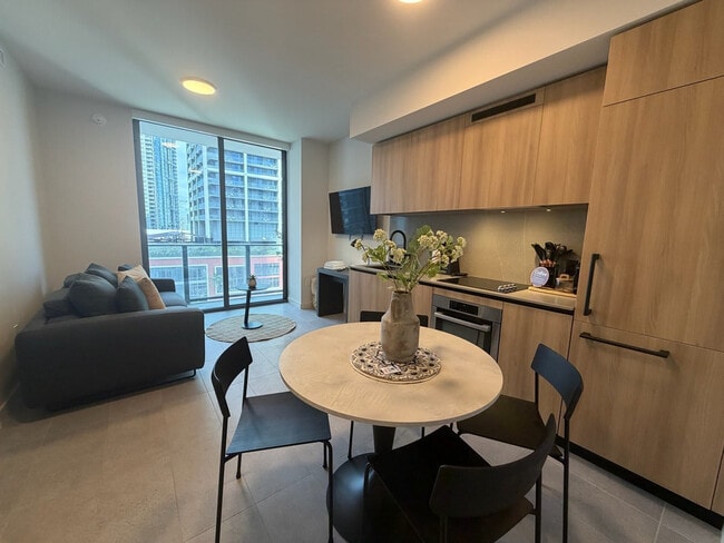 Photo - 121 NE 5th St Unit SI ID1388734P