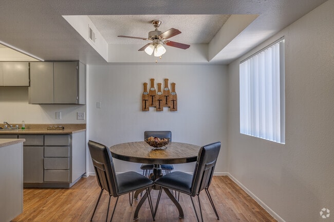 2BR, 2BA - 750SF - Casa Maribela Apartments