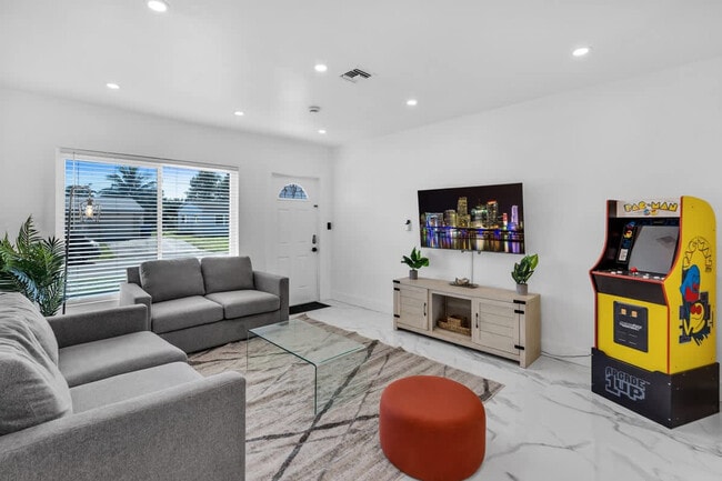 Photo - 7001 Coolidge St Unit ID1372328P