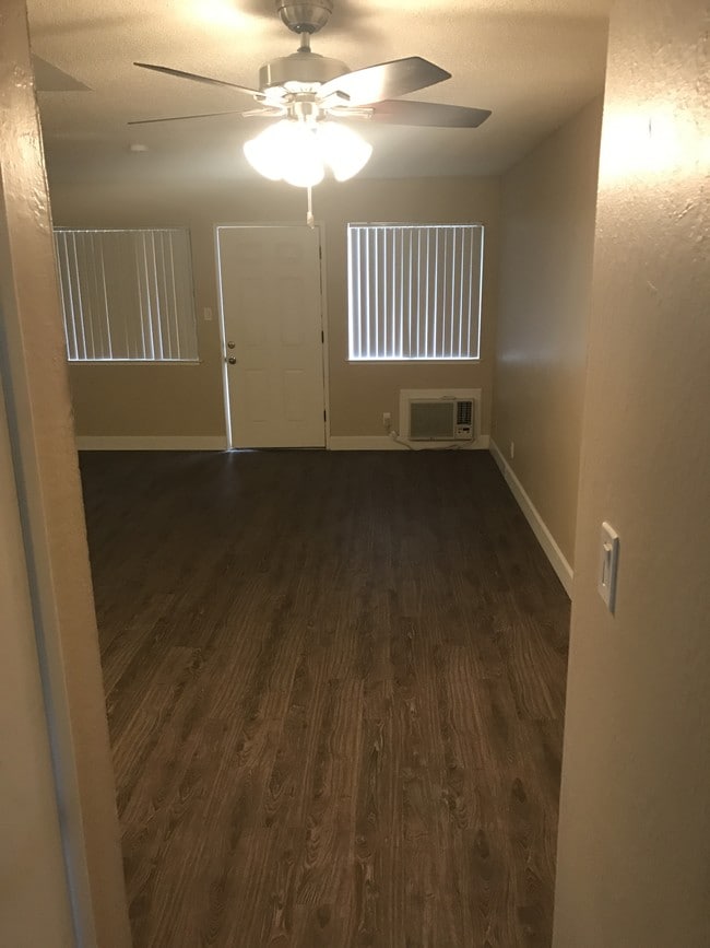 Photo - Azalea Court