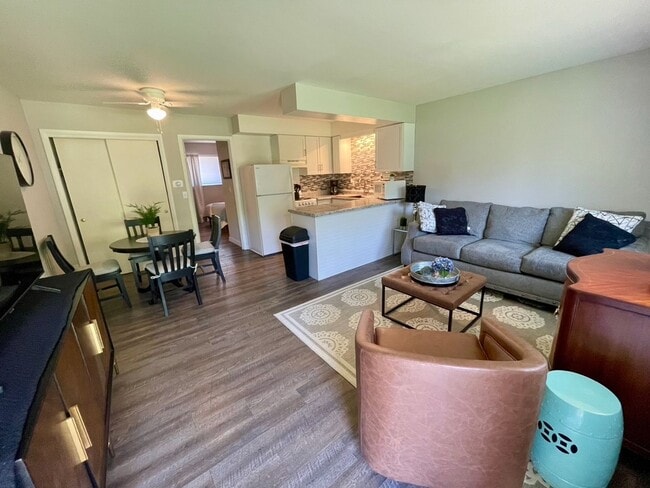 Photo - Western Hills Apartments