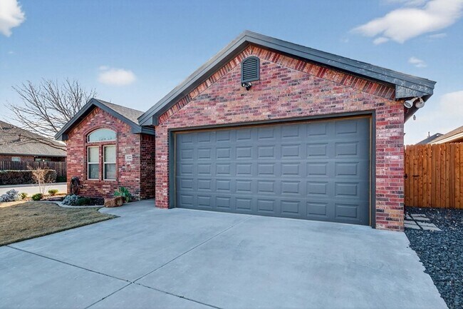 Photo - 1122 Porterfield Rd