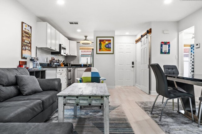 Photo - 1019 SE 40th St Unit ID1334306P