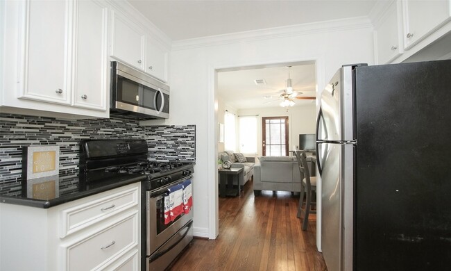 Photo - 4331 Marina St Unit B