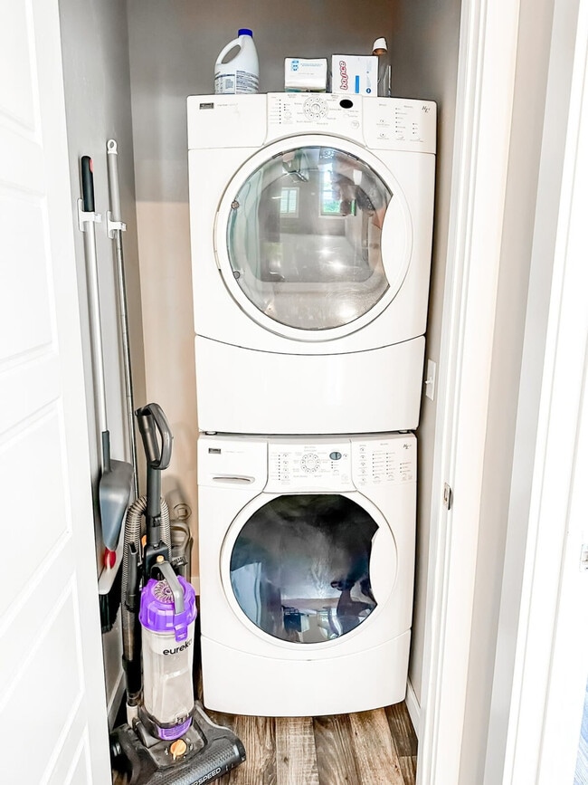 Photo - 1800 W Idaho St Unit ID1324057P