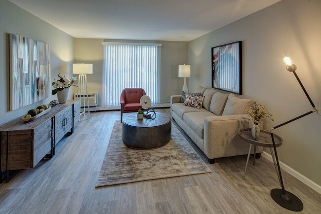 Photo - Carol Stream Crossing