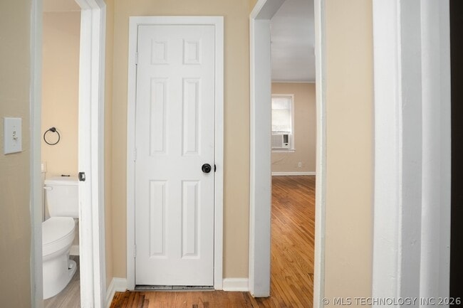 Photo - 624 East 28th St N