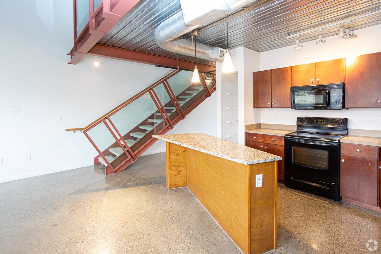 Floor Plan - 2 Bed 2 Bath