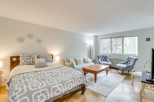 Photo - 2710 Macomb St NW Unit SI ID1386166P