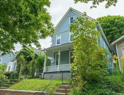 Photo - 165 Benton St