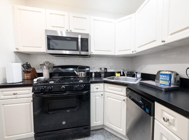 Photo - 2025 2nd Ave Unit ID1031974P