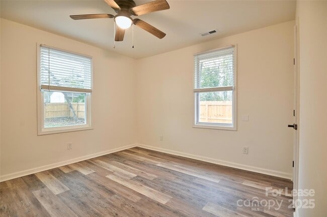 Photo - 313 Heyward St