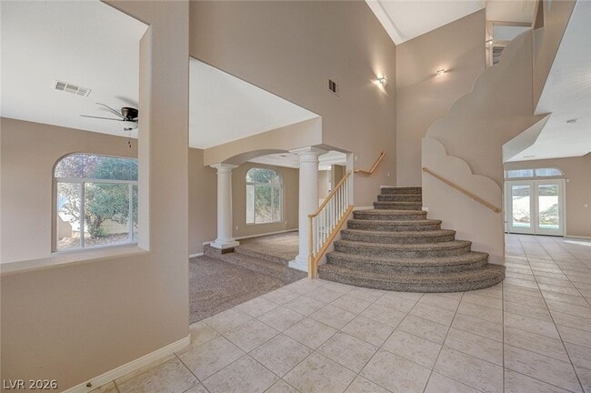 Photo - 1934 Grey Eagle St