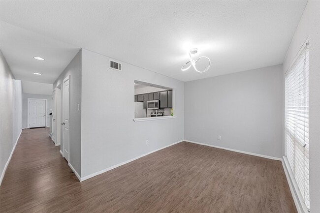 Photo - 6738 Eastridge Dr Unit 104B