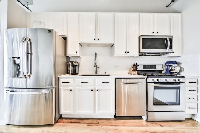 Photo - 6 S Laflin St Unit 709S