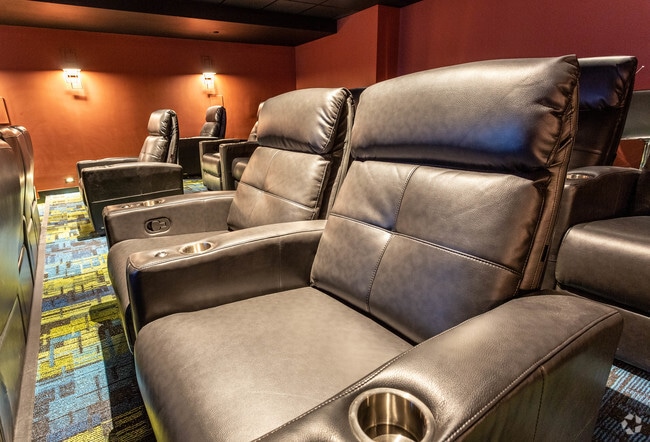 Premium Cinema Seating - Spectra Pearl 101