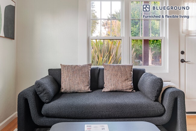 Photo - 323 Hawthorne Ave Unit FL2-ID2011