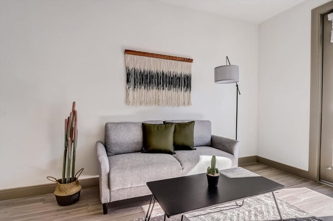 Photo - 555 N College Ave Unit ID1014610P