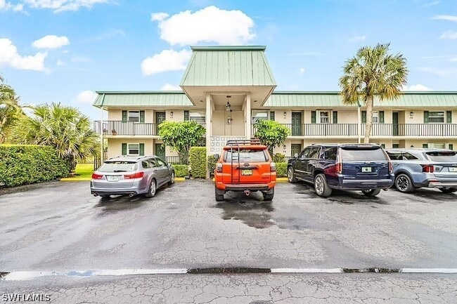 Photo - 600 Valley Stream Dr Unit F8