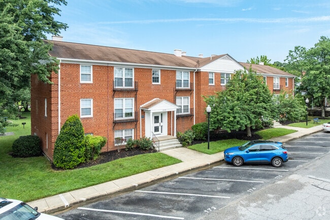 Exterior - Aquahart Manor