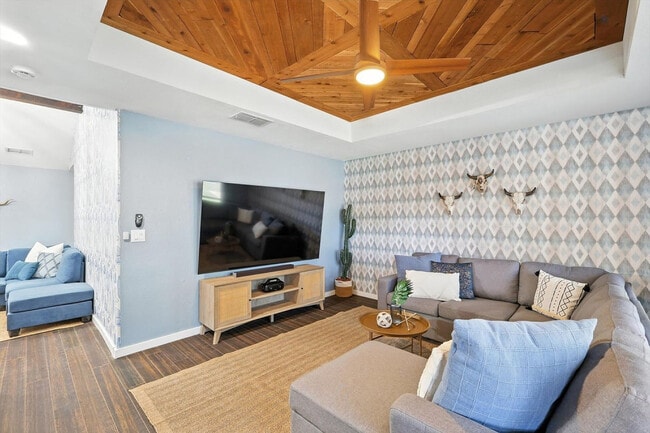 Photo - 749 Western Trail Unit ID1262016P