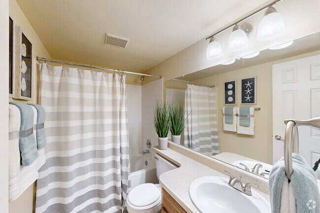 St. Moritz Apartments - Lakewood, CO 22 units available