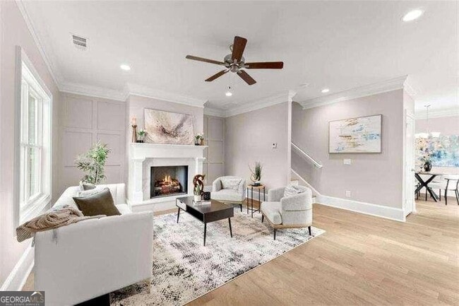 Photo - 502 Washington St NW