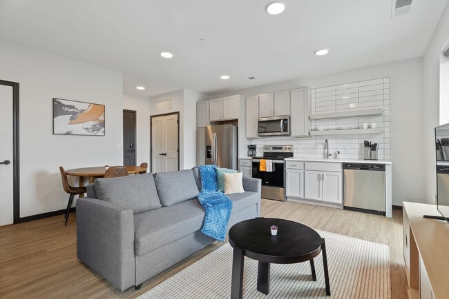 Photo - 423 E Michigan St Unit ID1026478P