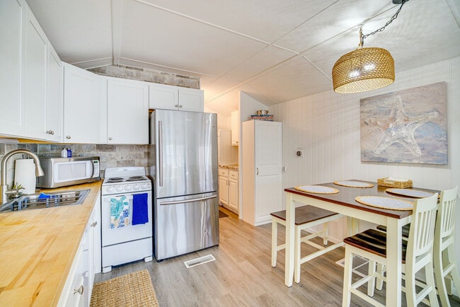 Photo - 1161 Nettles Blvd Unit SI ID1546132P