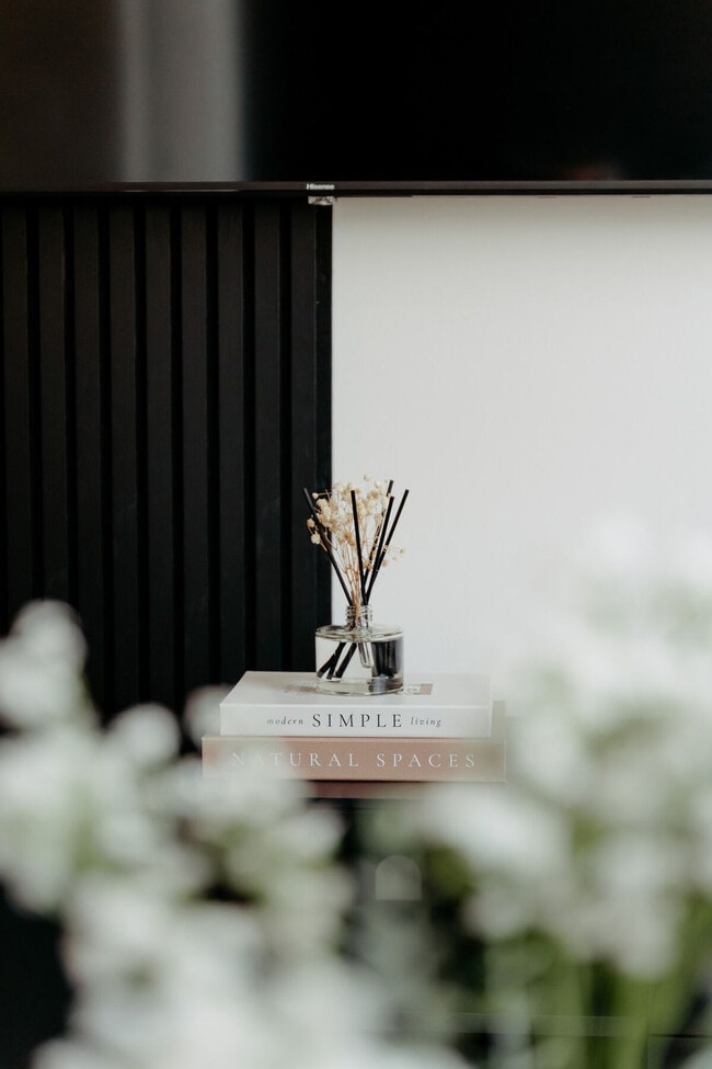 Photo - 755 S Clark St Unit ID1337725P