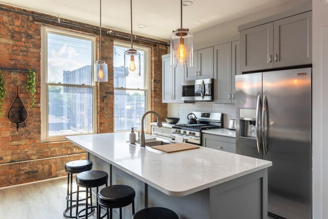 Photo - 1906 Elm St Unit ID1056054P