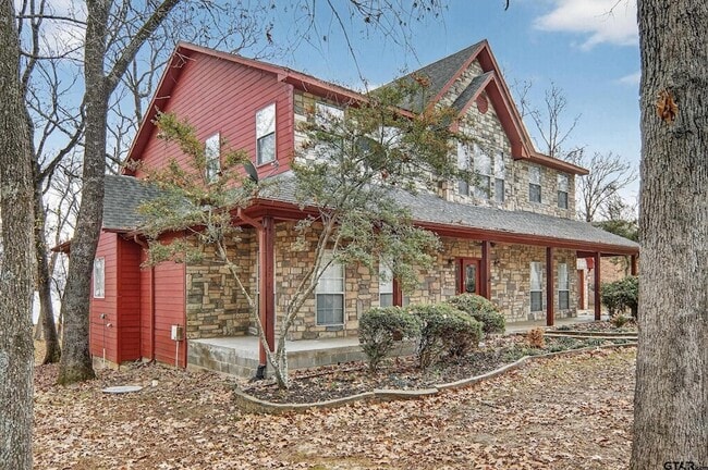 Photo - 643 Private Rd 7330