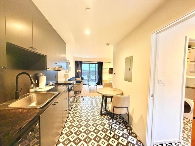 Photo - 201 Academy Dr Unit 103