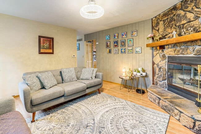 Photo - 117 Marryat Pl Unit ID1306532P