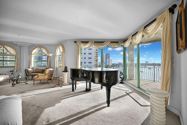 Photo - 301 N Birch Rd Unit 6S