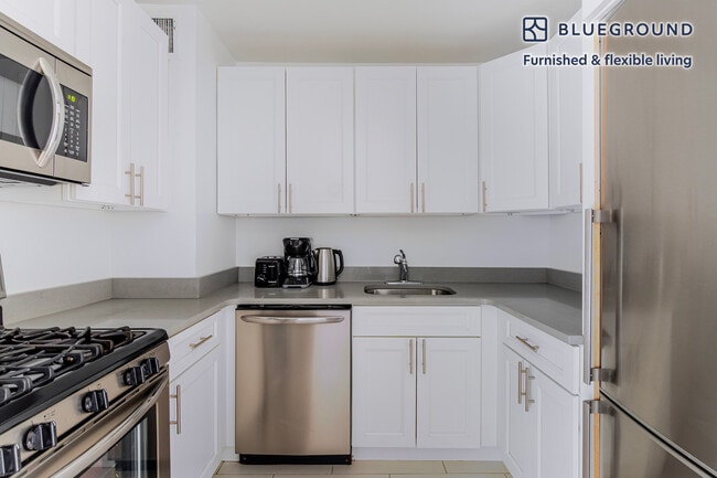 Photo - 305 East 86th St Unit FL9-ID2219