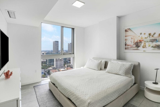 Photo - 227 NE 2nd St Unit FL31-ID1230857P