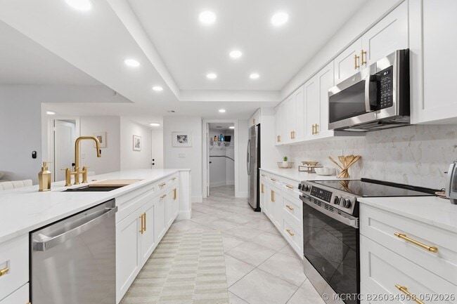 Photo - 2455 Lindell Blvd Unit 3103