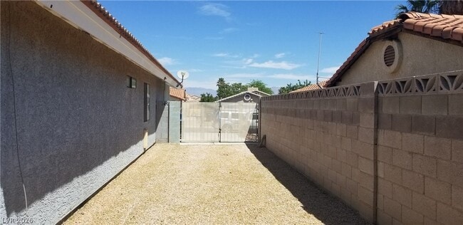 Photo - 7329 Lattimore Dr