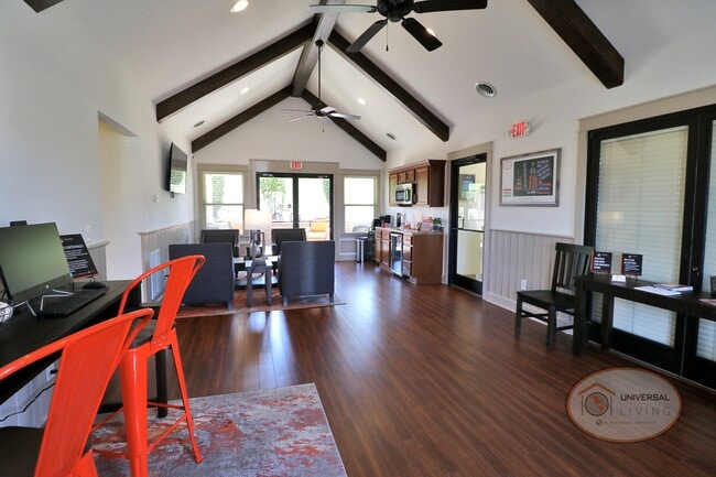 Clubhouse Lounge - The Villas at Boone Ridge