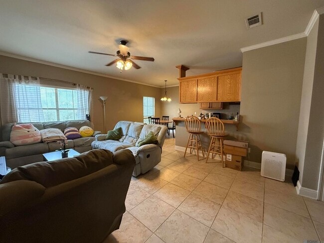 Photo - 828 Meadow Bend Dr