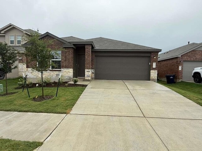 Building Photo - 216 Herald Dr