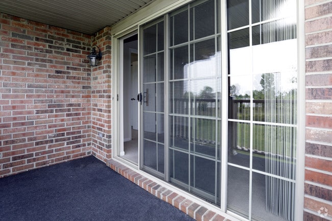 2 BR, 2 BA - deck - Embassy Place