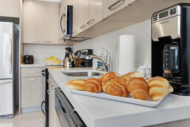 Photo - 1700 SW 2nd Ave Unit SI ID1272322P