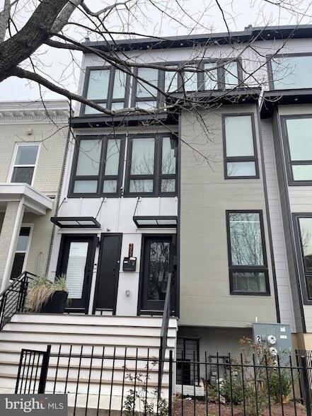 Building Photo - 3721 New Hampshire Ave NW