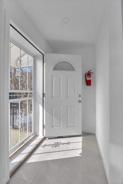 Photo - 609 Ovington Ave Unit 1