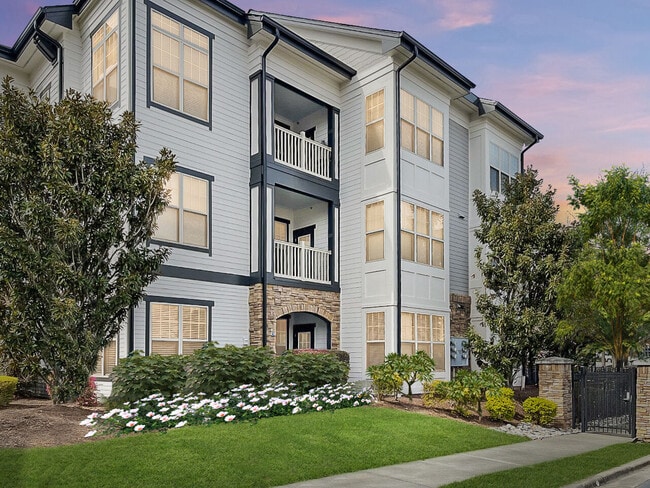 Photo - SOUTHPOINT VILLAGE