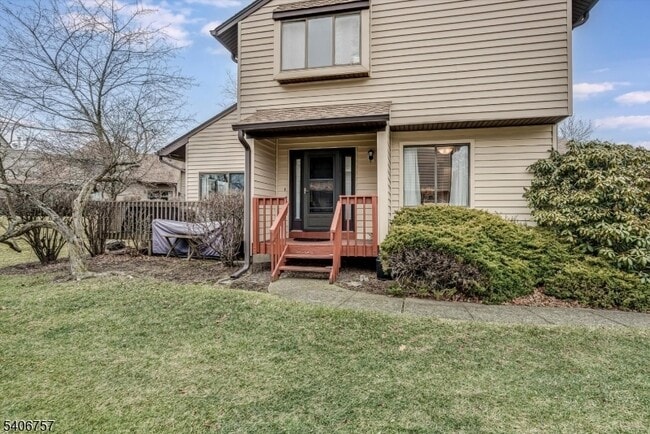 Photo - 7 Eagle Dr