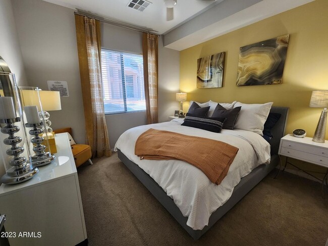 Photo - 200 E Thomas Rd Unit A4