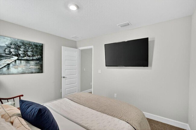 Photo - 8652 Waterstone Blvd